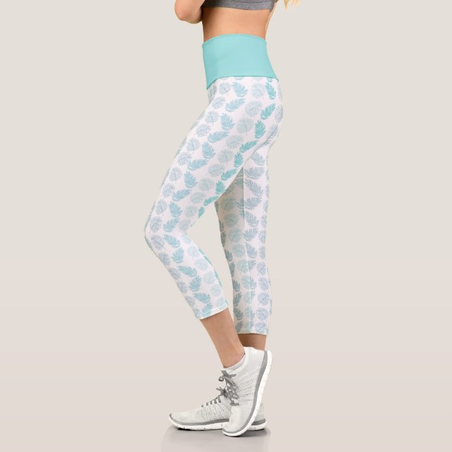 Elegant Greenery Botanical Tropical Leaves Pattern Capri Leggings (Left)