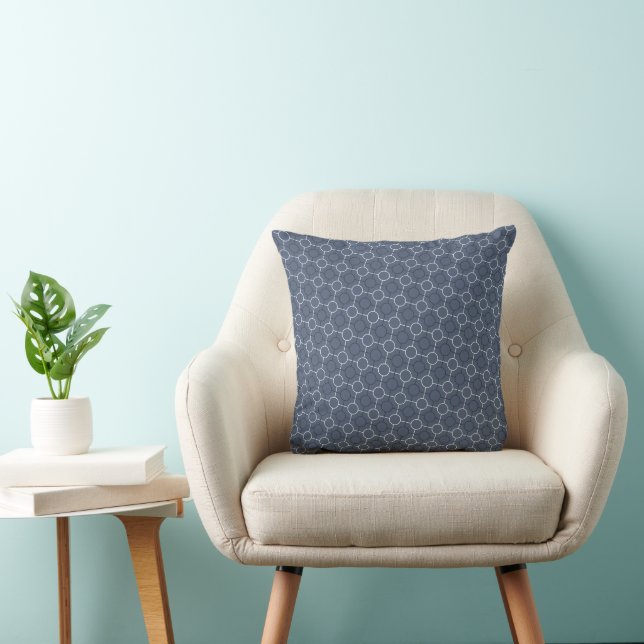 Elegant Interconnected Circles Geometric Pattern Cushion (Chair)
