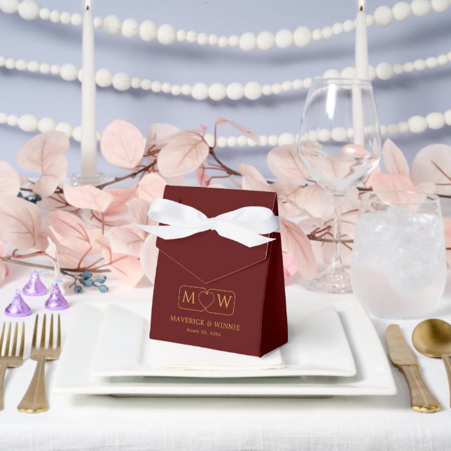 Elegant Maroon Tent Favour Box for Weddings (Wedding)