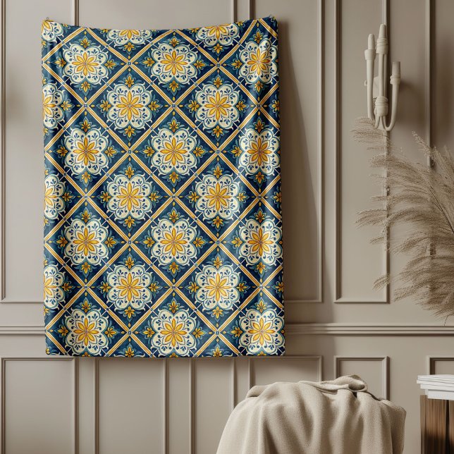 Elegant Mediterranean Coastal-Inspired Patterns Fleece Blanket (Elegant Mediterranean Coastal-Inspired Patterns Fleece Blanket)