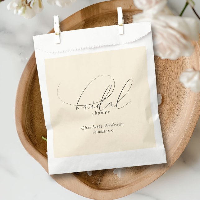 Elegant, minimal, handwriting Bridal Shower Favour Bag (Elegant, minimal, handwriting Bridal Shower Favor Bag with your name and date. Scripted Font.)