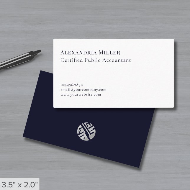 Elegant Minimalist Professional Business Card (Creator Uploaded)