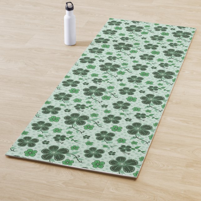 Elegant, Modern Flower Pattern on Green Yoga Mat (In Situ)