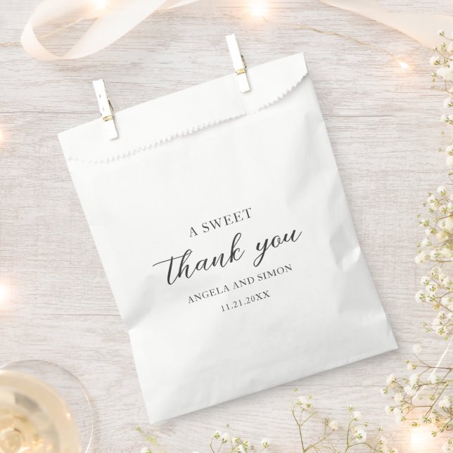 Elegant Modern Neutral Wedding Favour Bag (Clipped)