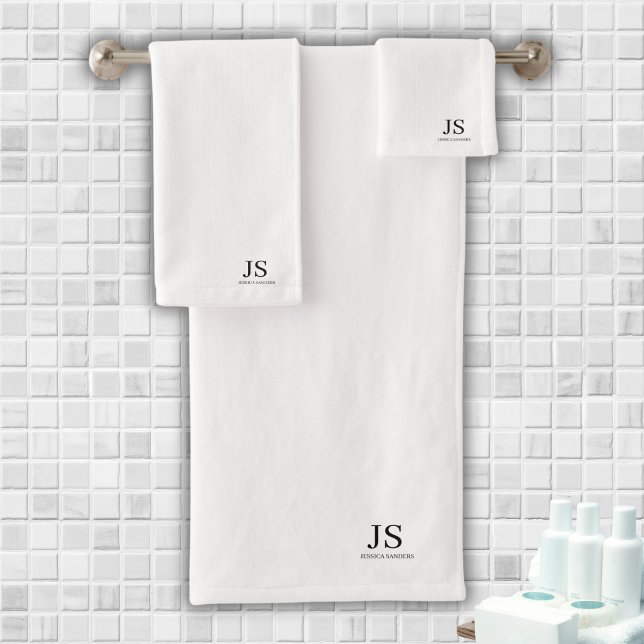 Elegant Monogram Personalised White Bath Towel Set (Elegant Monogram Personalized White Bath Towel Set)