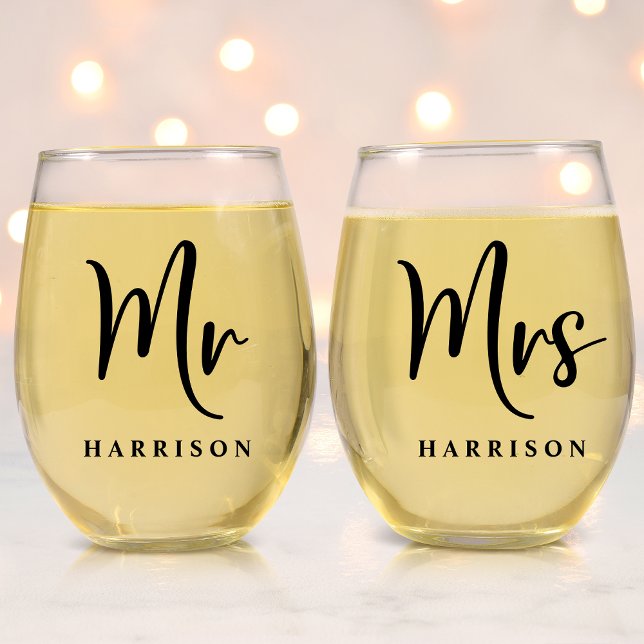 Elegant Mr Mrs Wedding Stemless Wine Glass (Creator Uploaded)