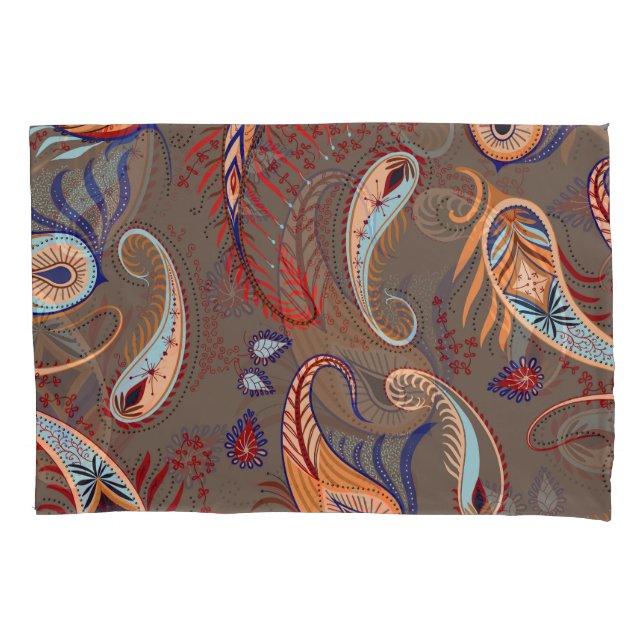Elegant Paisley Print: Vintage Pattern Pillowcase (Front)