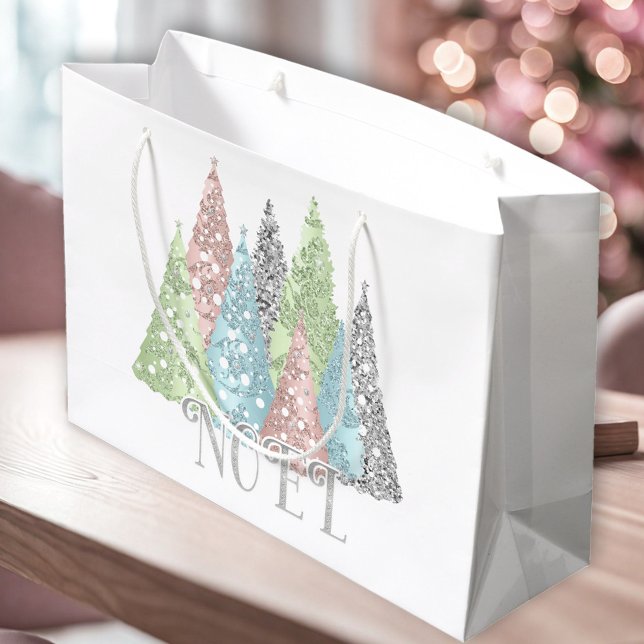 Elegant Pastel Glitter Christmas Tree Gift Bag (Elegant Pastel Glitter Christmas Tree Gift Bag)