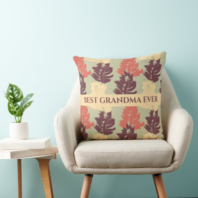 Elegant Pattern Best Grandma Ever Throw Pillow (Chair)