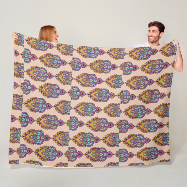 Elegant pattern fleece throw blanket (In Situ)