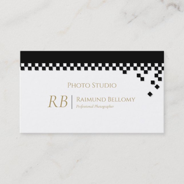 Elegant Photographer Business Card (Front)