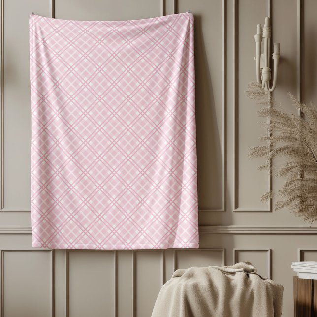 Elegant Pink Chequered Classic Country Style Fleece Blanket (Elegant Pink Checkered Classic Country Style Fleece Blanket)