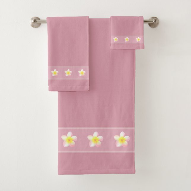 Elegant Plumeria Flowers on Light Rose Gold Bath Towel Set (Insitu)