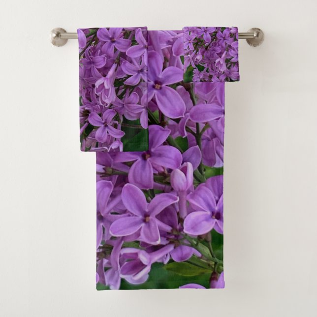 Elegant purple florals purple lilacs bath towel set (Insitu)