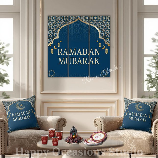 Elegant Ramadan Mubarak Throw Pillow (Creator Uploaded)