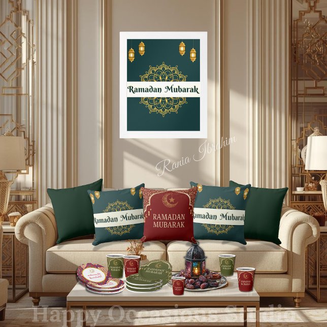 Elegant Ramadan Mubarak Throw Pillow (Creator Uploaded)