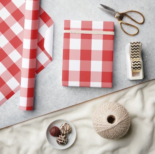 Elegant Red Gingham Pattern Wrapping Paper (Crafts)
