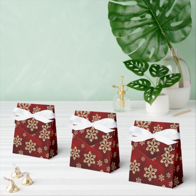 Elegant Red Gold Snowflake Personalised Favour Box (Multiple)