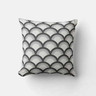 Elegant Seamless Circle Pattern Cushion