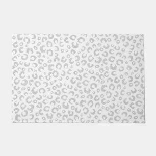 Elegant Silver Glitter Leopard Pattern Doormat