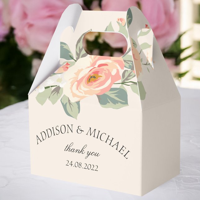 Elegant simpel floral favour box (Elegant simpel floral beige favor box with your name and date.)