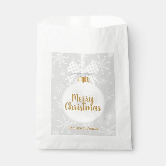 Elegant Snowflake White Ornament Christmas Treat Favour Bag (Front)
