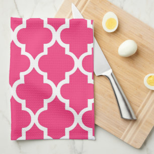 Elegant Strawberry Pink Quatrefoil Tiles Pattern Tea Towel