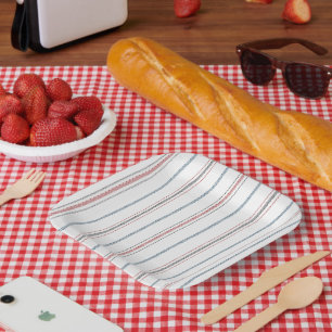 Elegant striped pattern. paper plate