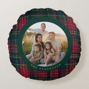 Elegant Tartan Plaid Merry Christmas Family Name Round Cushion