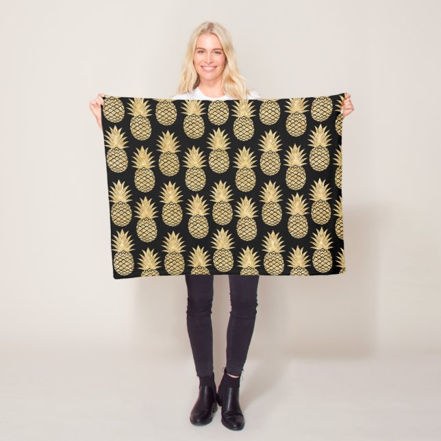 Elegant Tropical Black and Gold Pineapple Pattern Fleece Blanket (In Situ)
