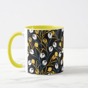 Elegant Tulip Floral Pattern Mug