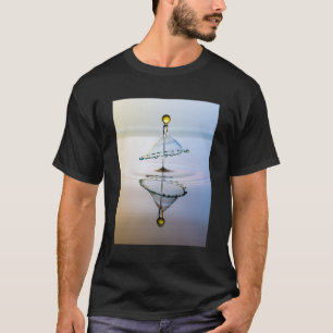 Elegant Water Umbrella Art  T-Shirt