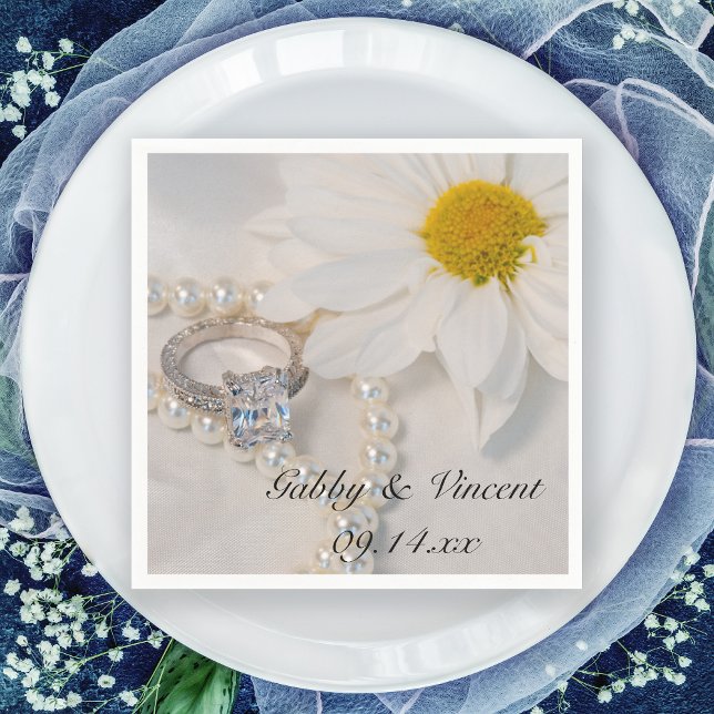 Elegant White Daisy Wedding Napkin (Creator Uploaded)