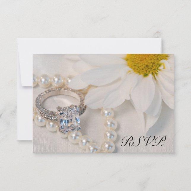 Elegant White Daisy Wedding RSVP Response Card (Front)