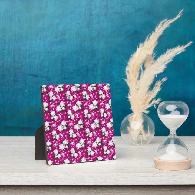 Elegant White Floral Pattern Botanical Design Plaque (Insitu)
