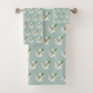 Elegant White Flowers on Laurel Green Bath Towel Set