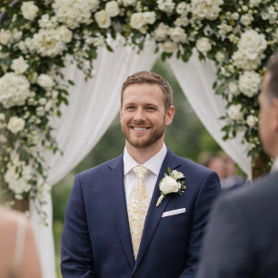 Elegant White Gold Floral Pattern Tie