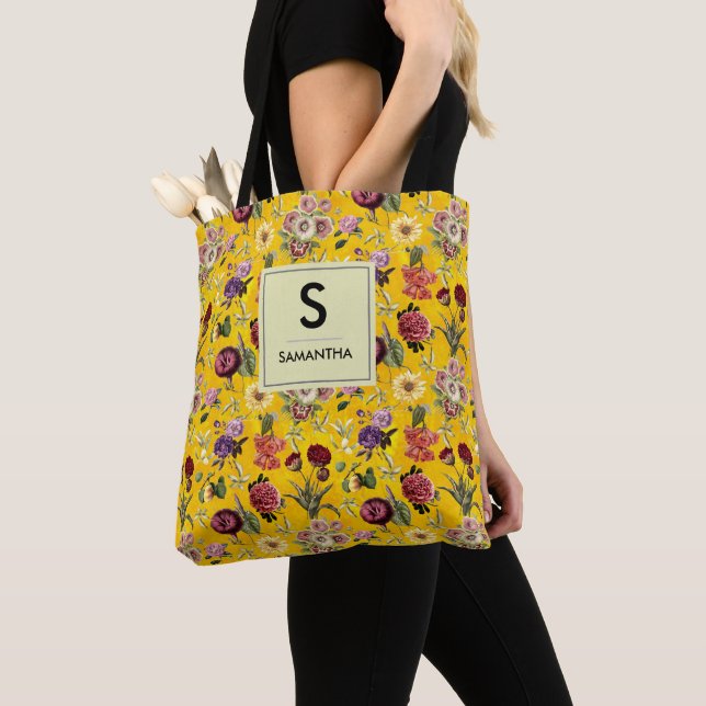 Elegant yellow Floral pattern monogram Tote Bag (Close Up)