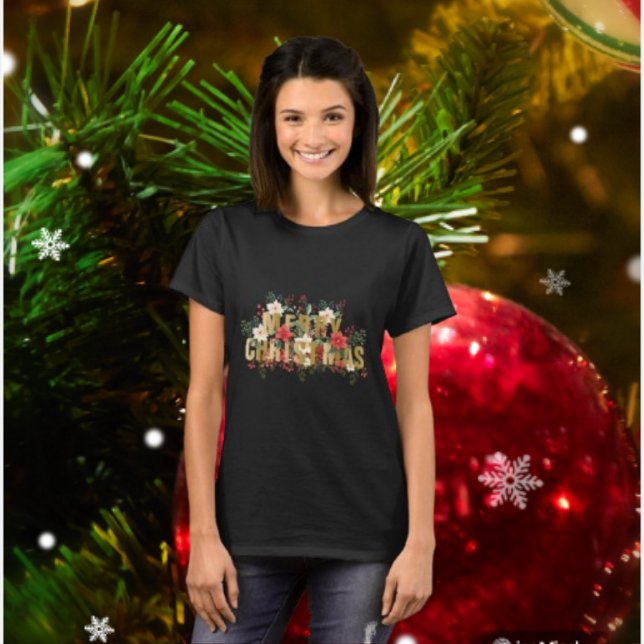 Elegante Gold Typography Merry Christmas  T-Shirt (Creator Uploaded)