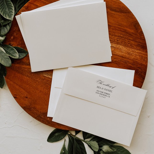 Elegnt Chic Light Grey Wedding Monogram Envelope (Elegnt Chic Light Gray Wedding Monogram Envelope)