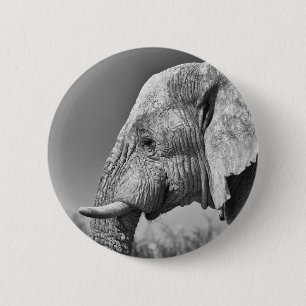 Elephant portrait 6 cm round badge