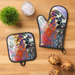 Elfin Mood Oven Mitt & Pot Holder Set