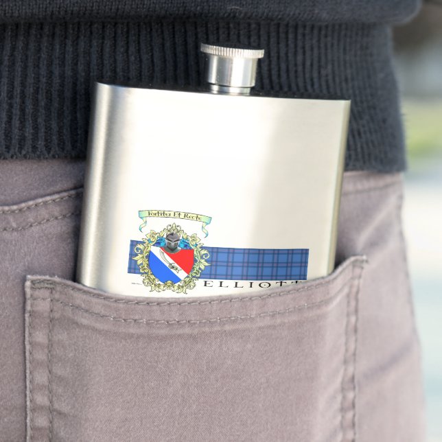 Elliott Crest & Tartan Classic Flask (In Situ)
