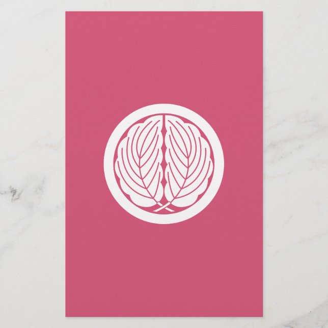 Embracing oak leaves in circle stationery (Front)