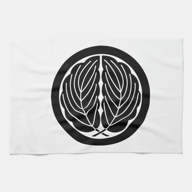 Embracing oak leaves in circle tea towel (Horizontal)