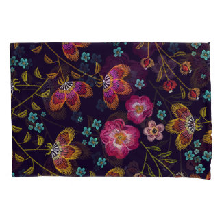 Embroidered flowers: fashion seamless pattern pillowcase