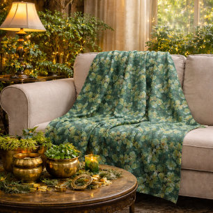 Emerald Green Clover Floral Pattern  Fleece Blanket