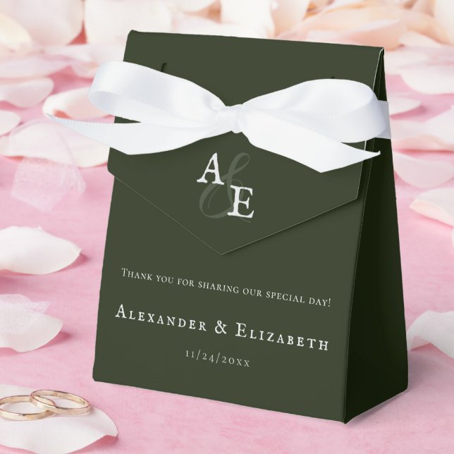 Emerald Green Minimalist Monogram Wedding Favour Box (Wedding)