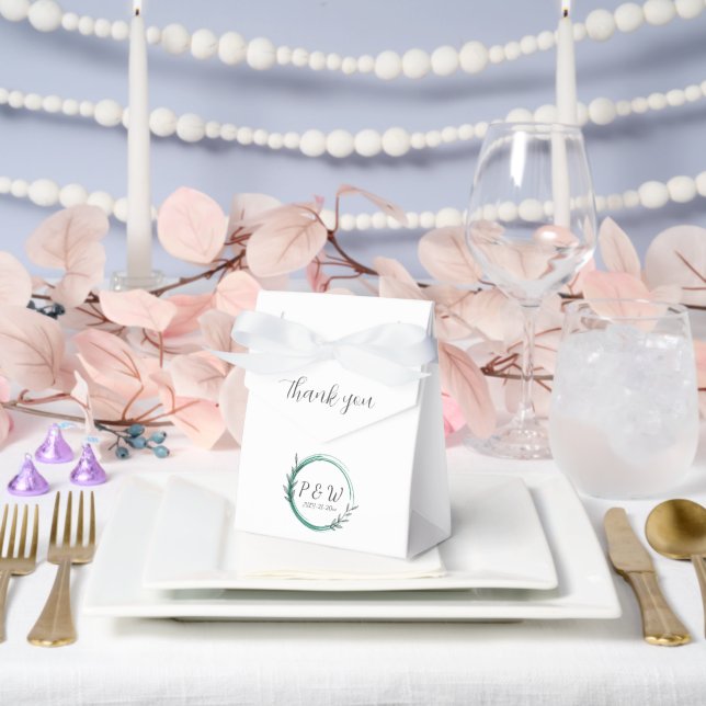 Emerald Green Simple Wreath Monogram Wedding Favour Box (Wedding)