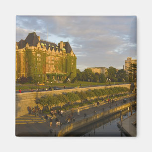Empress Hotel and Inner Harbour waterfront, Magnet